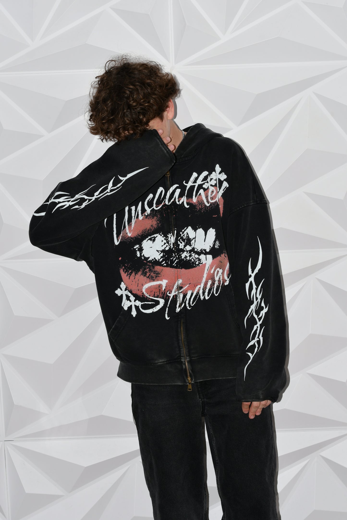 Cold Kiss Zip up